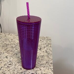 NEW!! Authentic Starbucks Iridescent Deep Magenta/Purple 24 oz Grid Tumb…